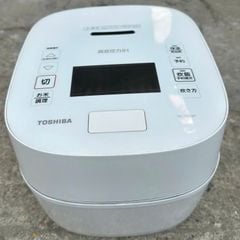Nồi cơm cao tần Toshiba RC-10VXP (Qua sử dụng)