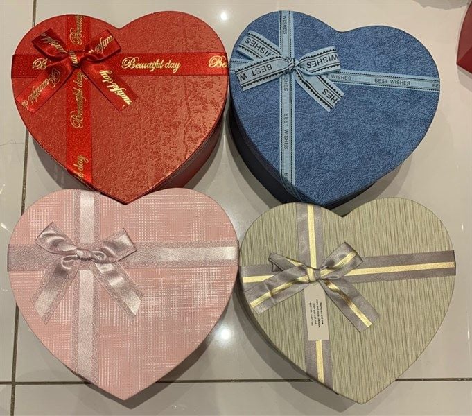  Hộp quà trái tim size M 