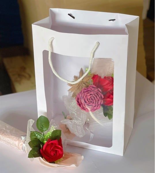  Túi Giấy 1 Mặt Kính 25X15X35 