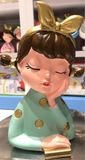  Chậu hoa Cô gái đọc sách 