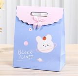  Túi giấy đựng quà 20x8.5x27cm 