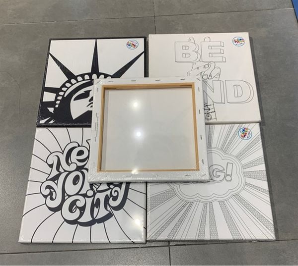  Khung tranh canvas có hình 10x10-Colormate 