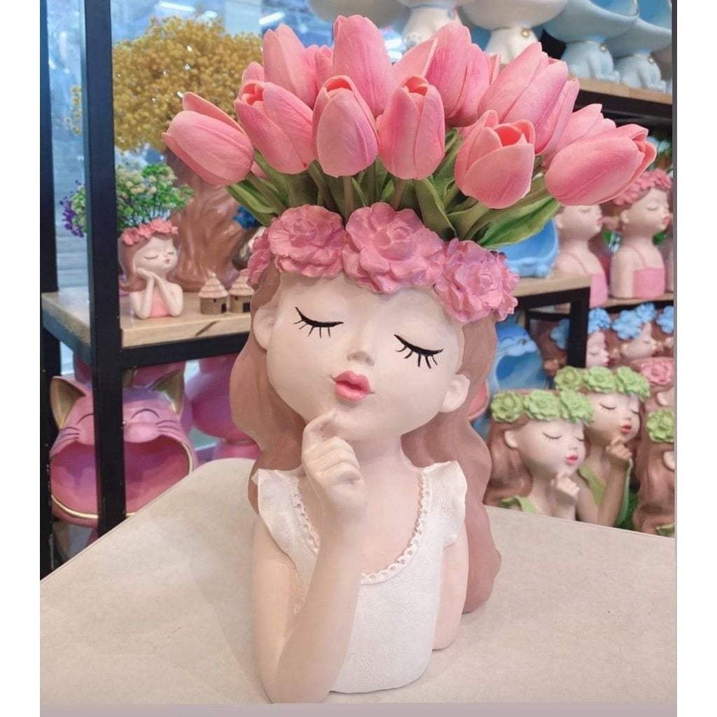  Chậu hoa Cô bé tóc dài 