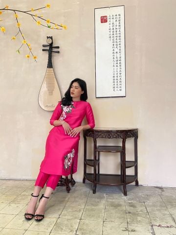 Bộ áo dài Taffeta đính kết