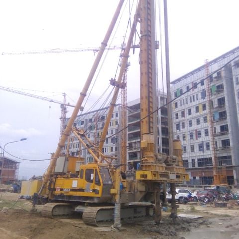  Thiết bị xe khoan xi măng đất chuyên dùng Kobelco 