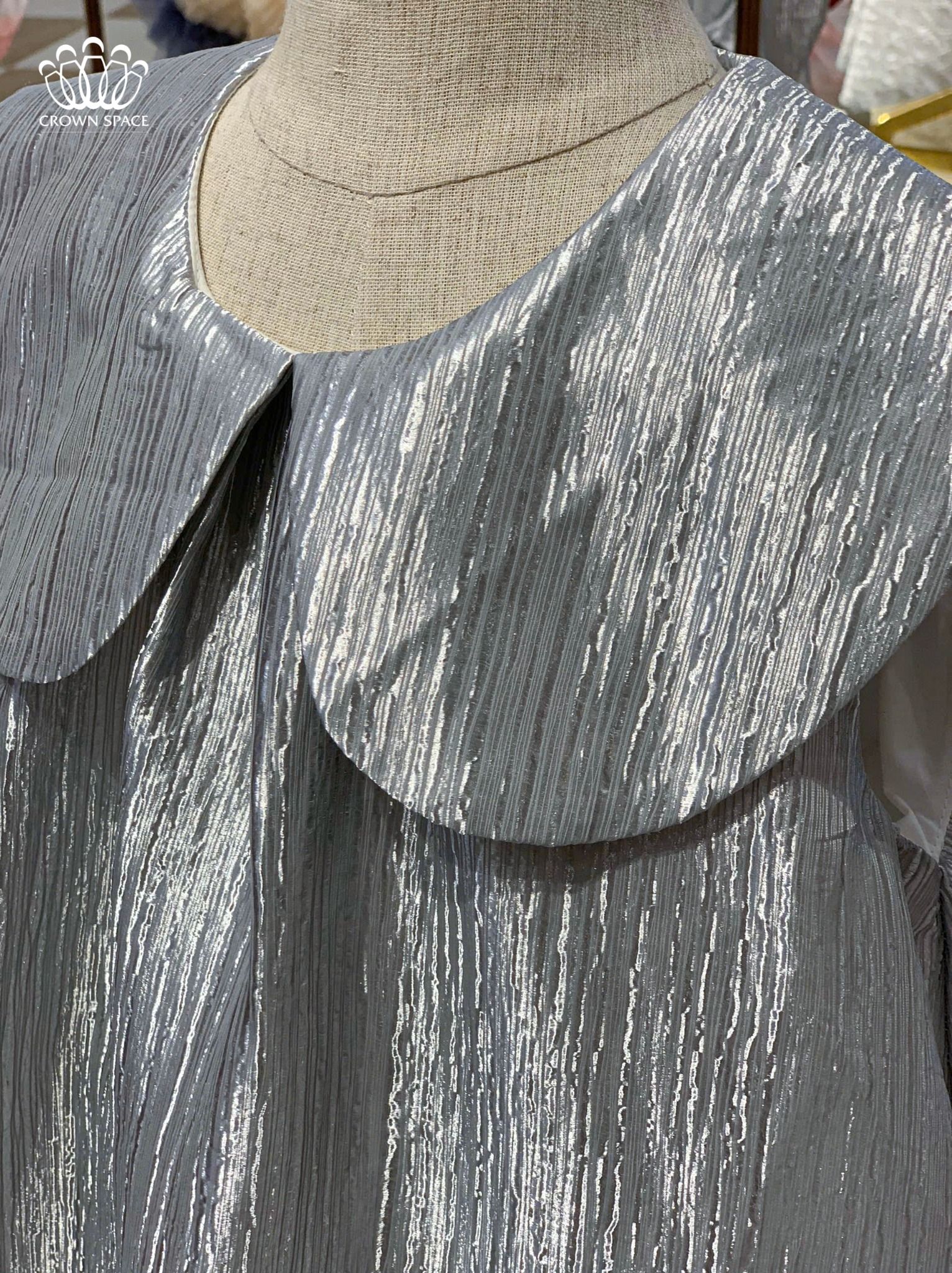  Váy Cộc Tay Bé Gái Chất Liệu Lụa Cao Cấp, Năng Động Và Thanh Lịch | Crown Space CKGS3850109 