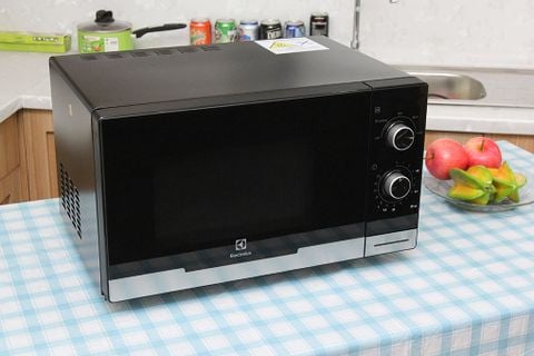 Lò vi sóng Electrolux EMM2308X