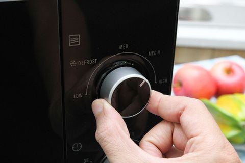 Lò vi sóng Electrolux EMM2308X