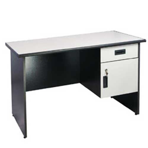  Bàn làm việc BG04 