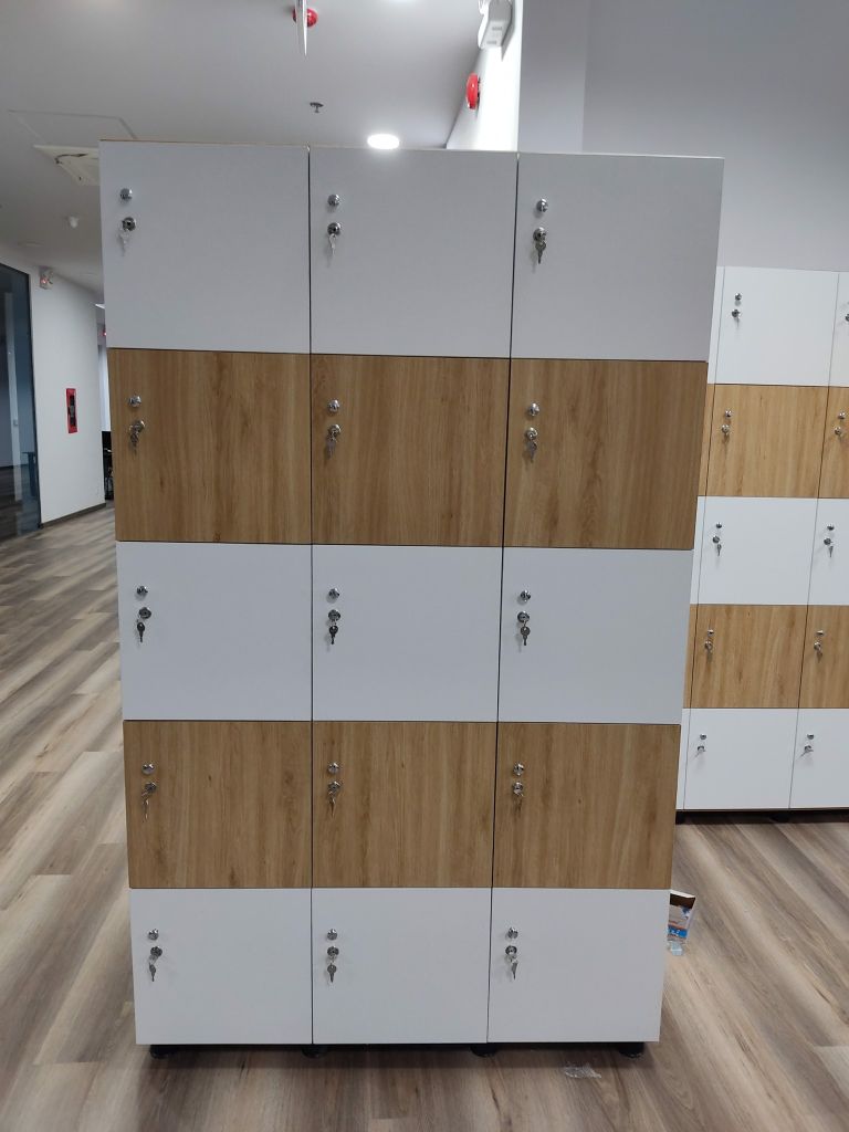 Tủ locker gỗ 15 ngăn cánh mở LK15