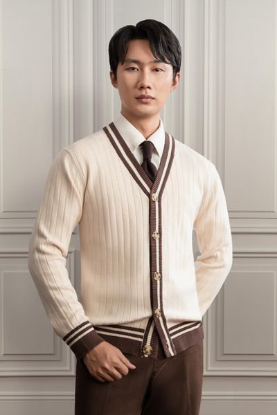 Áo khoác len cardigan be, kẻ màu tối Adam Store - AL067BE