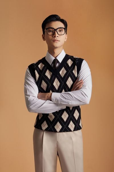 Áo len gile đen kẻ thoi Adam Store - AL056