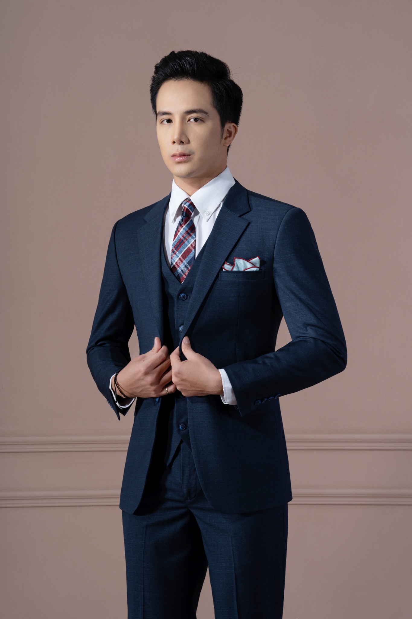 Vest Cưới  Vest Nam  Vest Chú Rể Cho Thuê Tại TPHCM