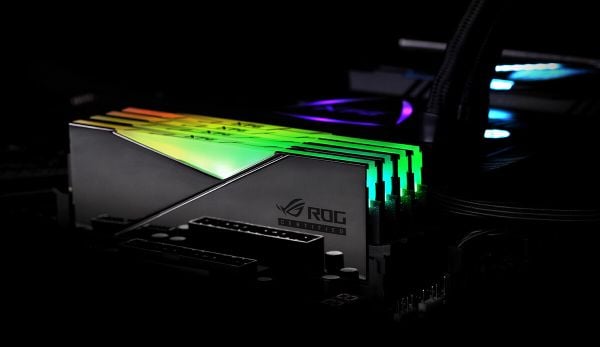 XPG ROG STRIX 吹雪 RGB 32GB DDR4 3600 海外限定（XPG ROG