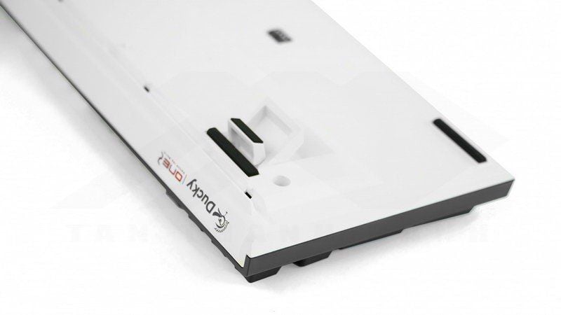 Bàn phím cơ Ducky One 2 Tuxedo Red Switch