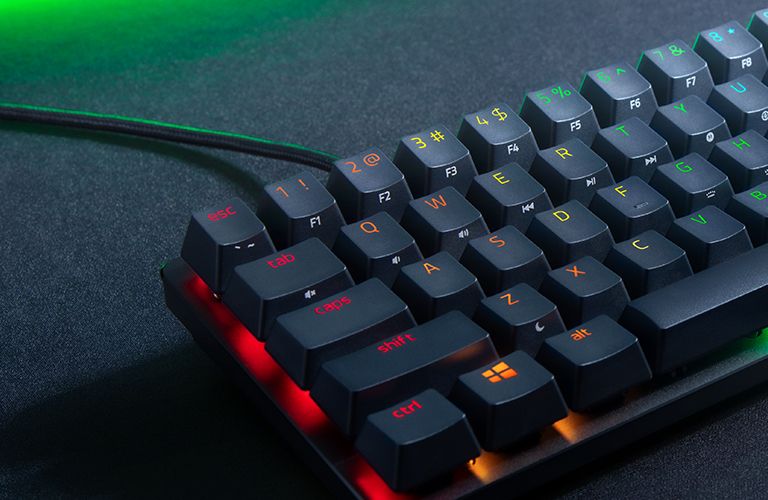 Bàn phím Razer Huntsman Mini Analog (60% Analog Optical Gaming Keyboard/Analog Switch/) RZ03-04340100-R3M1