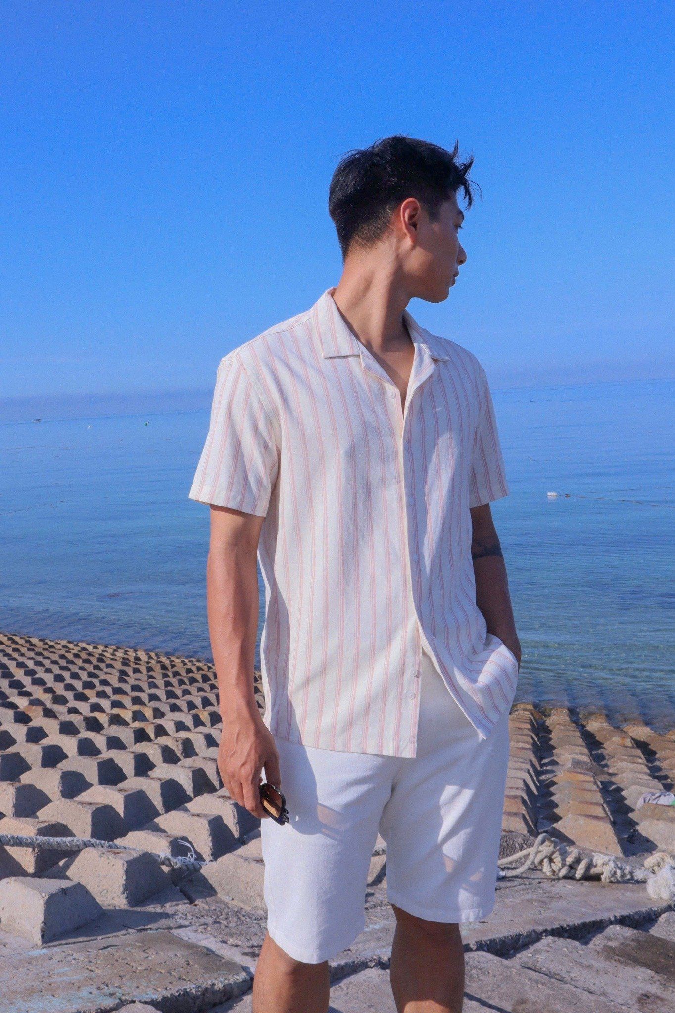  OUTFIT 220 