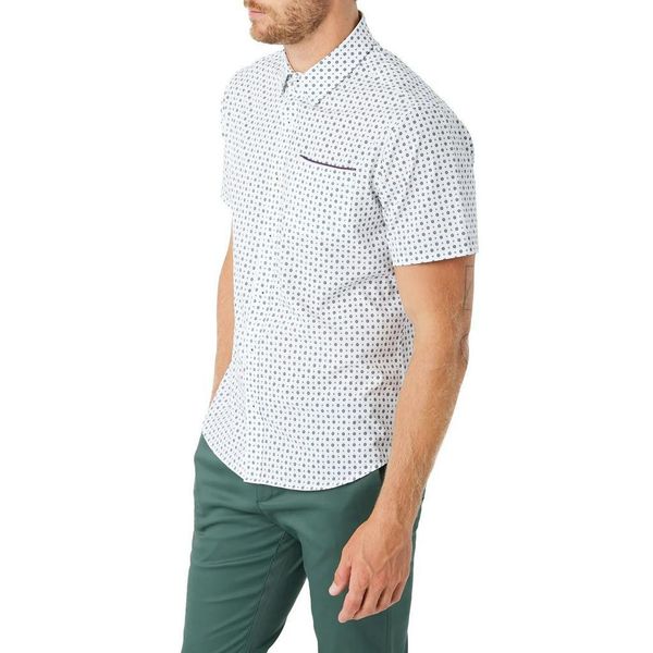  Áo sơ mi 7 Diamonds Woven Slim Fit dành cho Nam. Đẹp và chất. Form slim cực chuẩn. Chất vải mềm mại, co giãn bốn chiều. 