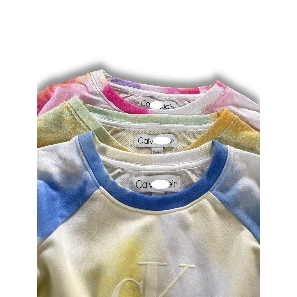  Cropped sweatshirt CK dành cho chị em. Chất vải sweater cotton da cá mềm mại. Logo in nổi cực chất. 