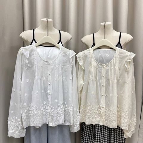 LEN1196 ÁO THÊU XẾP LI NGỰC NÚT NGỌC (TRẮNG)