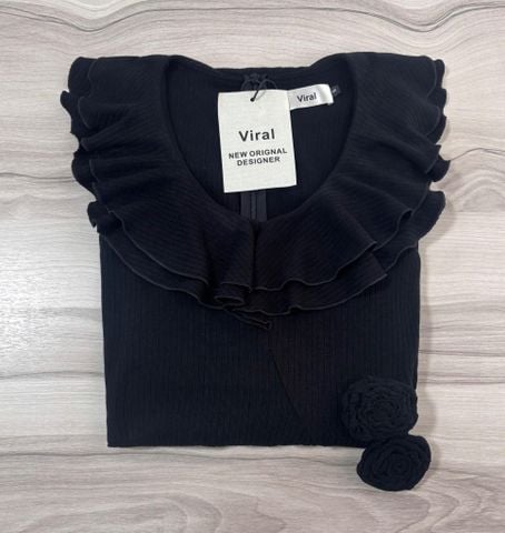 VRA0221 - Đầm body cổ bèo eo đính hoa Đen