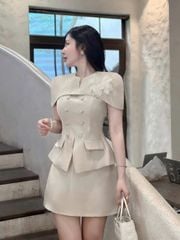 SKY7497-Set TK áo kiểu đính nút bọc, CV A ngắn (kèm tag hoa)