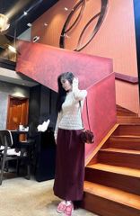 VGU9298 - Set Áo Kiểu Tay Dài Trắng Cổ Ren , Chân Váy Đỏ