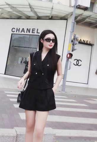 TQ1688-Set áo kiểu cổ vest, quần short Đen