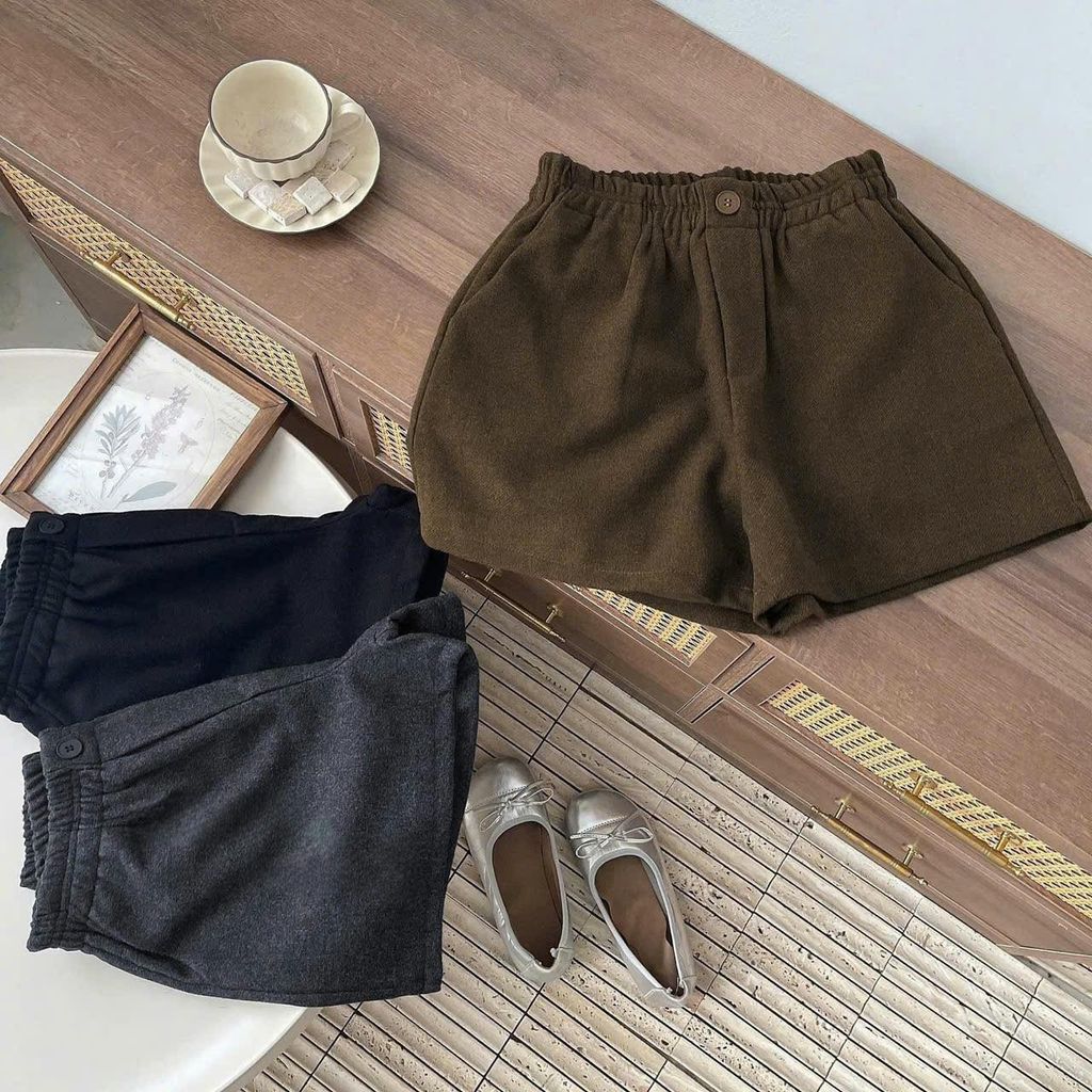 VGU9349-Quần short Nâu