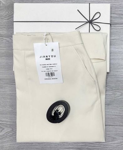 TB7667-Chân váy dài+ nịt Kem