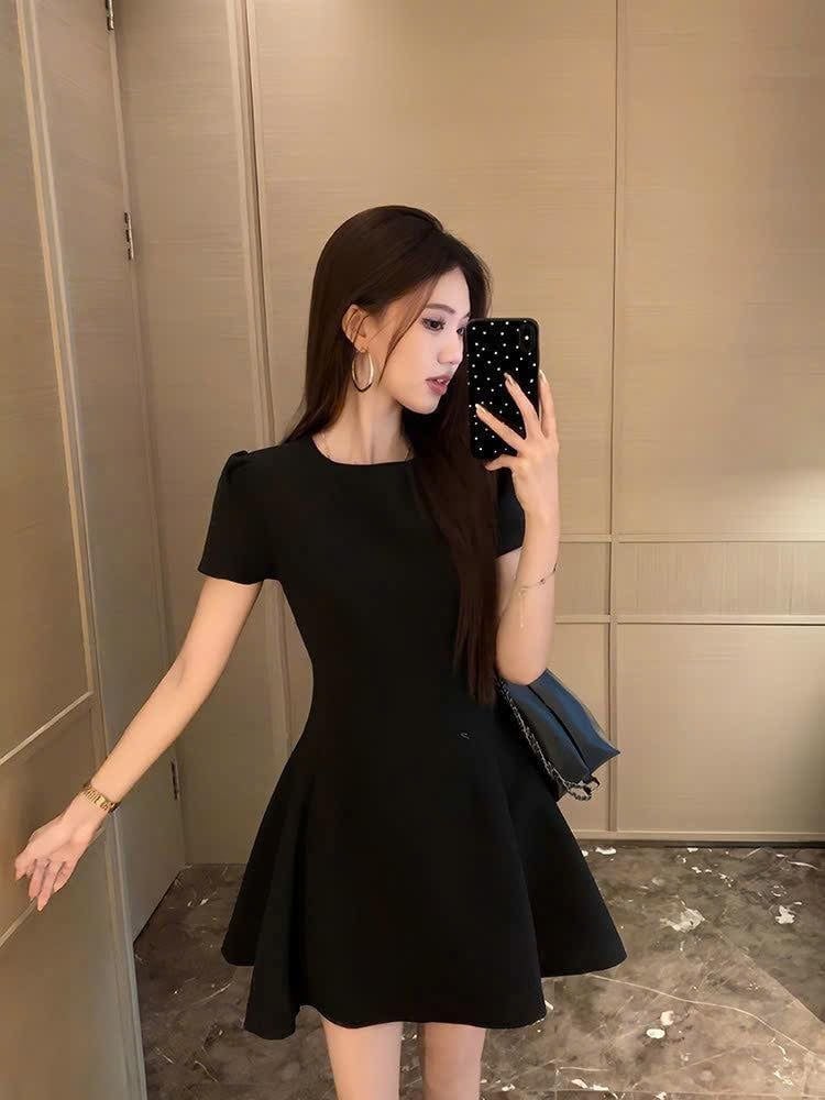 VGU9358-Đầm ngắn Đen
