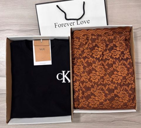 VGU9430-Set áo thun tay ngắn , CV ren hoa Nâu (áo Đen)