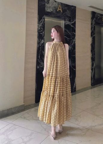 VGU9483-Đầm maxi cổ yếm đính hoa Vàng