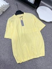 VRA0389-Áo thun tay ngắn dập chữ nổi Vàng