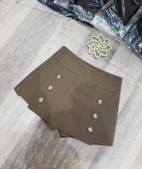 VGU9541-Quần short kiểu phối nút Đen