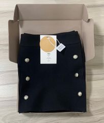 VGU9541-Quần short kiểu phối nút Đen