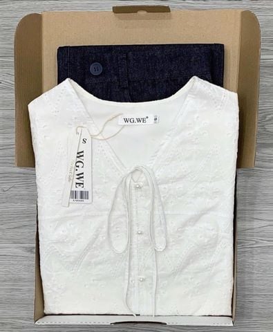 KS0368-Set áo xô thêu tay phồng, quần jean dài CC