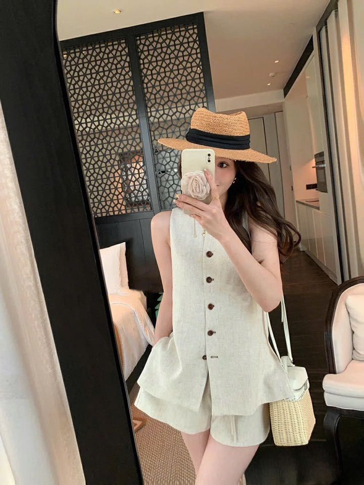 VRA0479-Set áo sát nách, quần short Kem