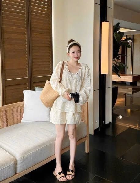 VRA0494-Set xô thêu CC, áo kiểu tay dài + quần short