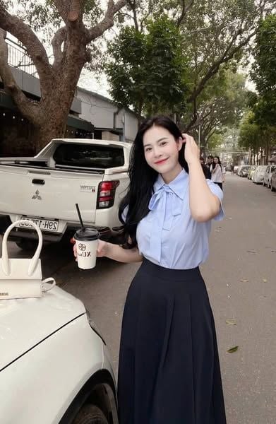 TQ1737-Set công cở áo sơ mi cột nơ cổ, CV dài xếp ly (áo Xanh)