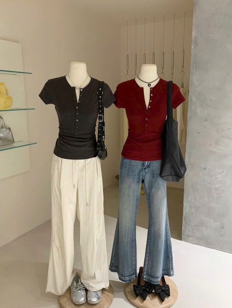 TB7844 ÁO THUN ĐÍNH NÚT ( ĐỎ )