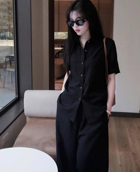 TQ4068-Set basic áo sơ mi tay ngắn, quần suông Đen