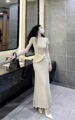 TB7917-Đầm body xoắn eo,viền cổ đính đá Kem