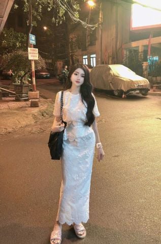 TQ4081-Set thêu hoa nổi, áo + CV dài viền lazer CC Trắng