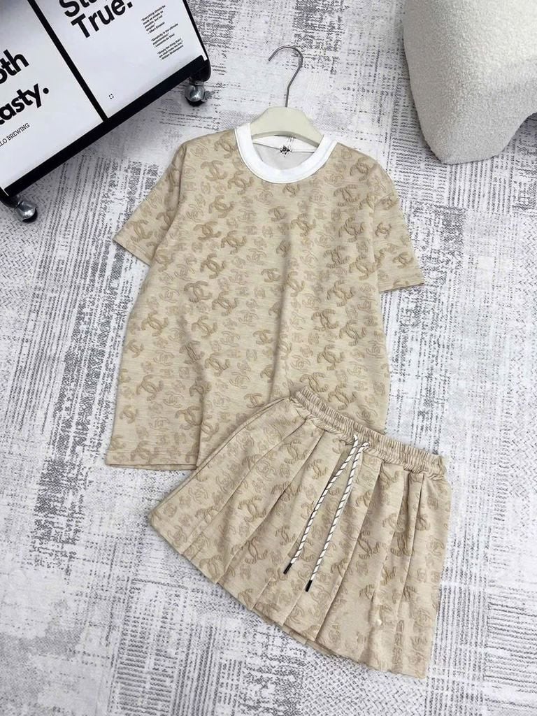 TB7897-Set áo +CV ngắn xếp ly họa tiết nổi Da