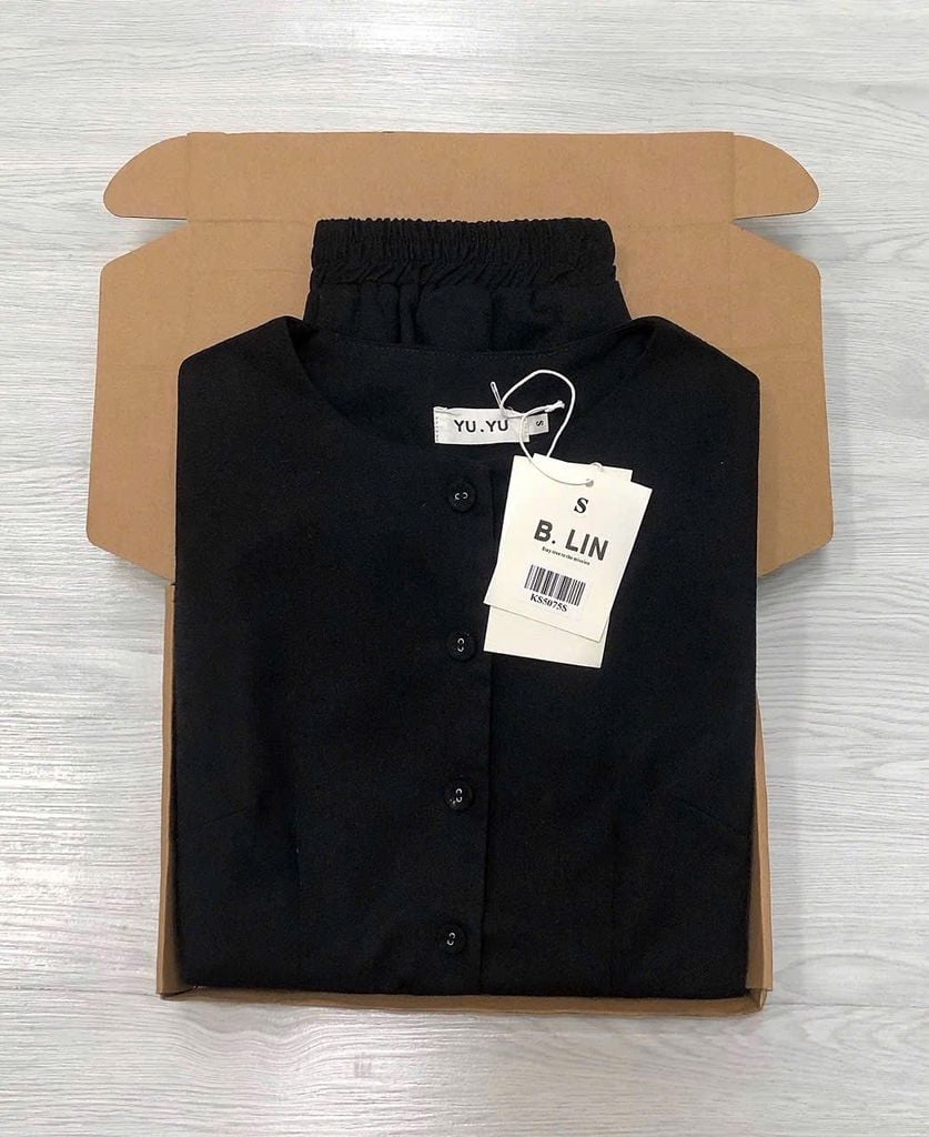 KS5075-Set linen áo nút bọc, quần short Đen
