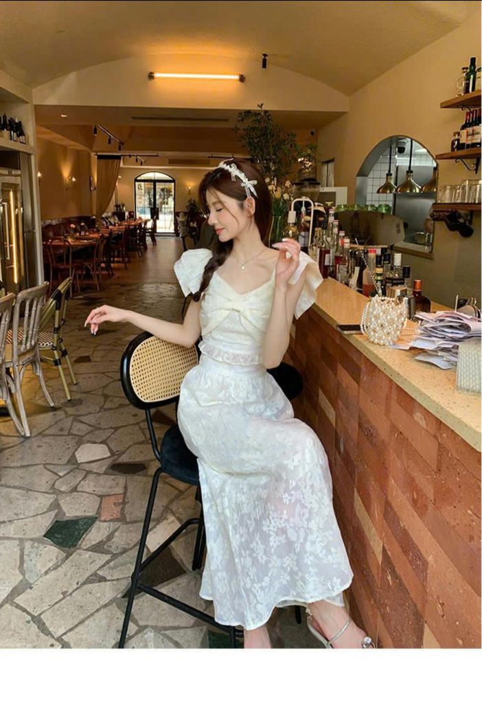 VGU9965 SET ÁO REN HOA TAY CÁNH TIÊN, CV DÀI