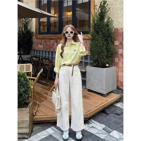 KS0552-Set áo sơ mi vàng thêu nơ, quần jean trắng CC+nịt