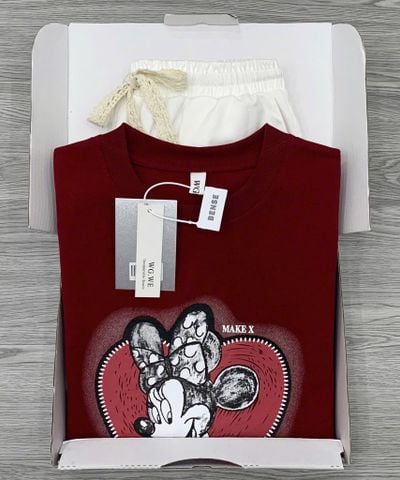 KS0598-Set áo thun đỏ in micky, quần short kaki Trắng
