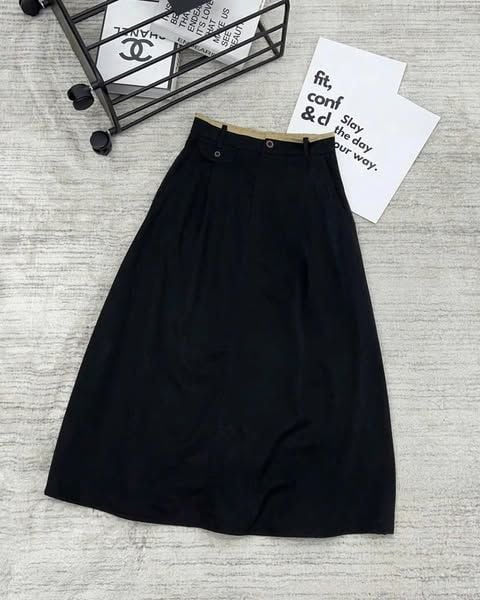 TB8038-Chân váy Đen